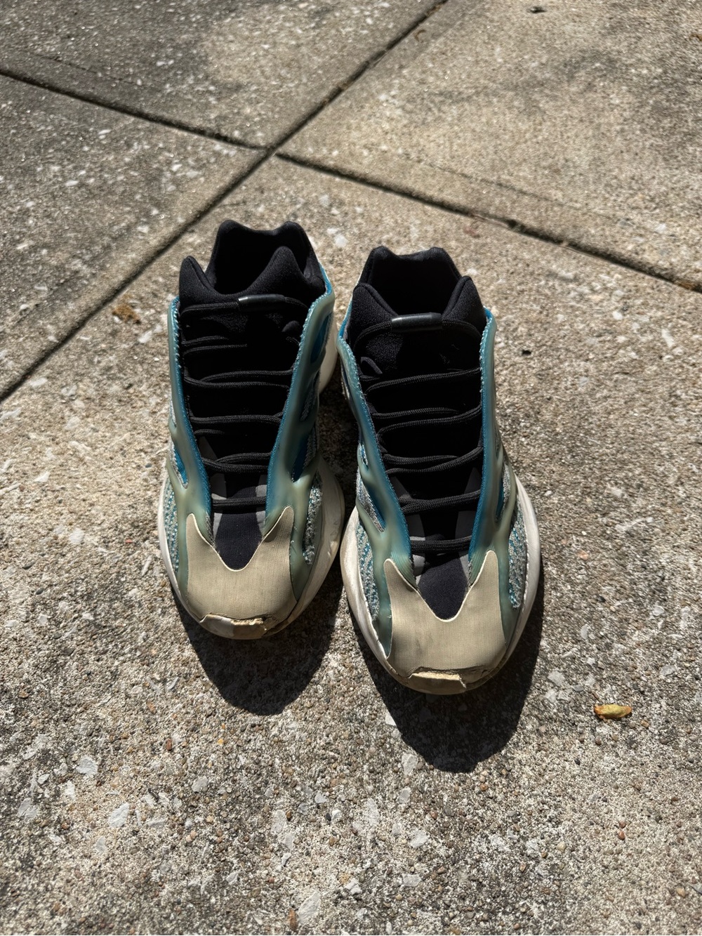 Adidas Yeezy Distressed 700 V3 'Arzareth'